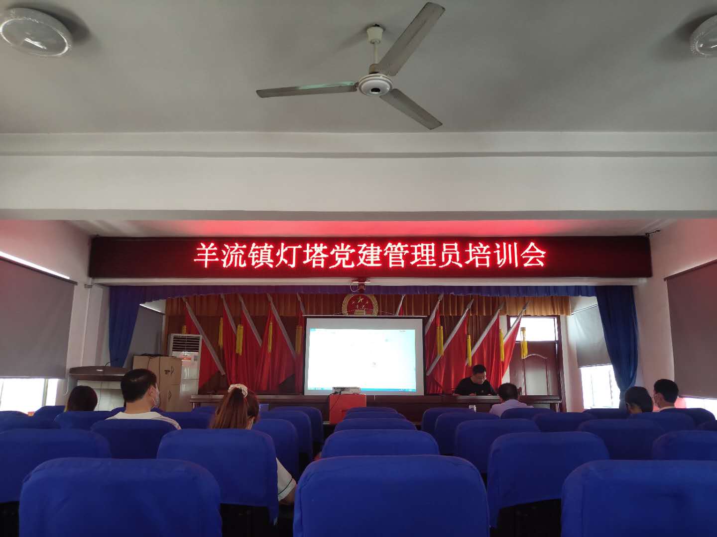 山東興源機械有限公司官網(wǎng)|起重機|行車|山東興源機械|單梁起重機|電動葫蘆|起重配件|unsion.cn|xyqzj|xyqzj.com|興源起重機|興源|起重機行車|起重設(shè)備|起重機械